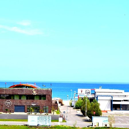 Summerland Sea & Lake Mamaia Eksteriør bilde